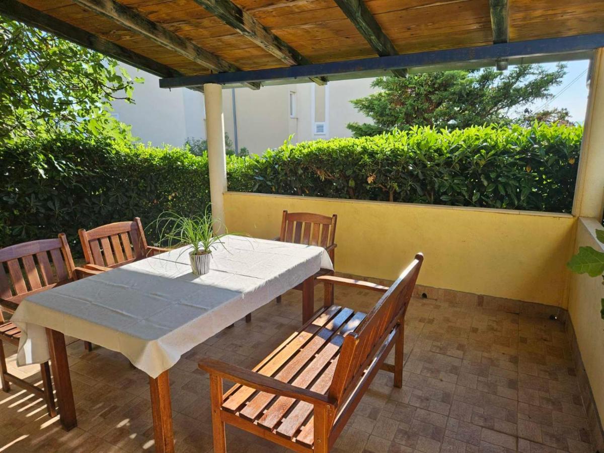 Apartmani Sanja Klenovica Buitenkant foto