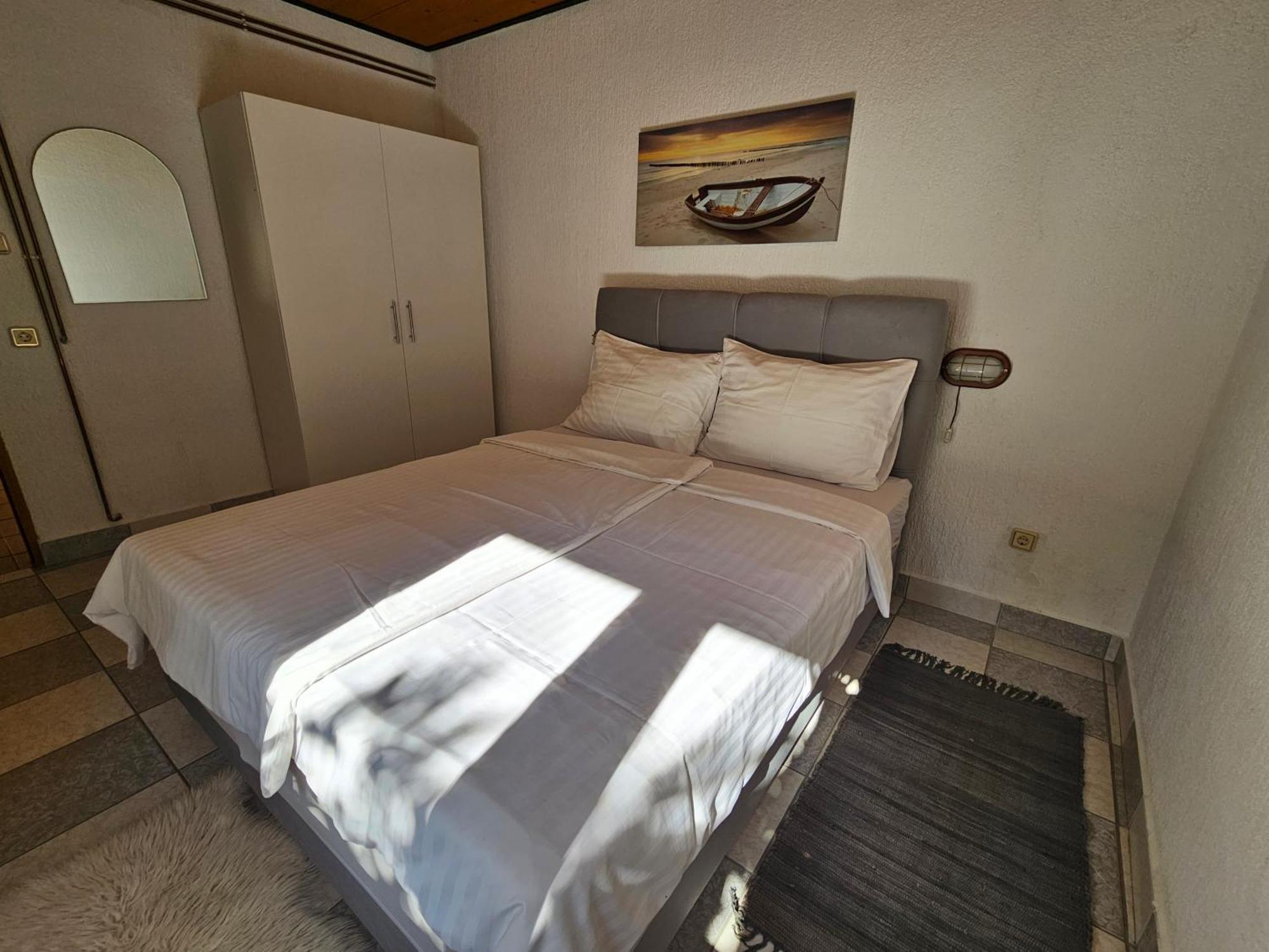 Apartmani Sanja Klenovica Buitenkant foto